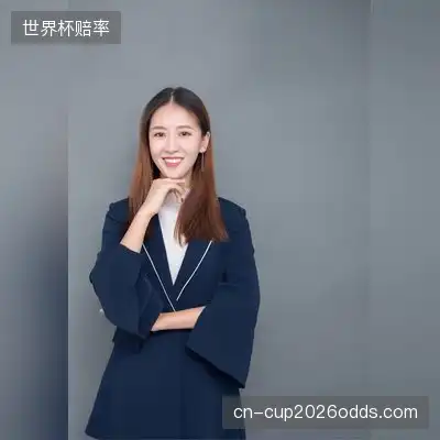 崔菲
